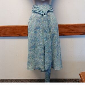 🌹LIZ CLAIBORNE  Blue/Green Paisley Midi Skirt with Tie Front